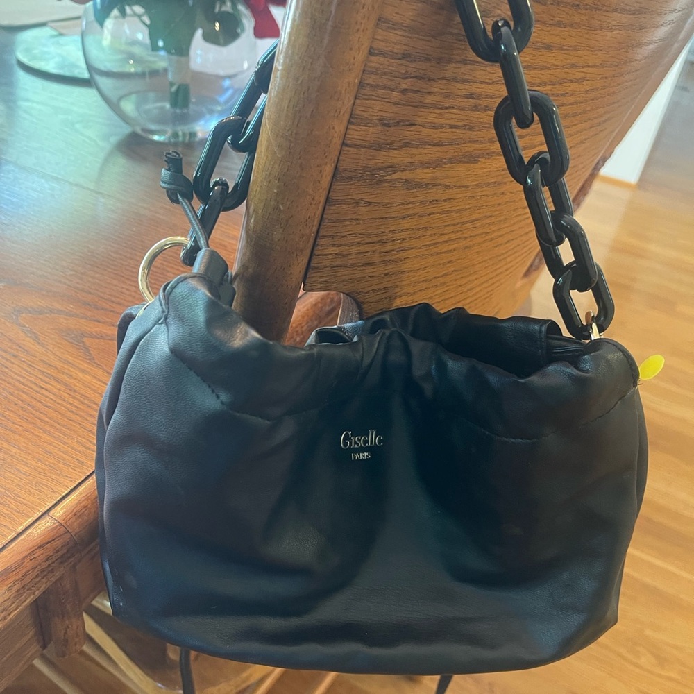 Giselle Paris Black crossbody/shoulder Bag